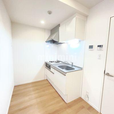 キッチン　※写真は別号室のものですので現状優先とさせていただきます