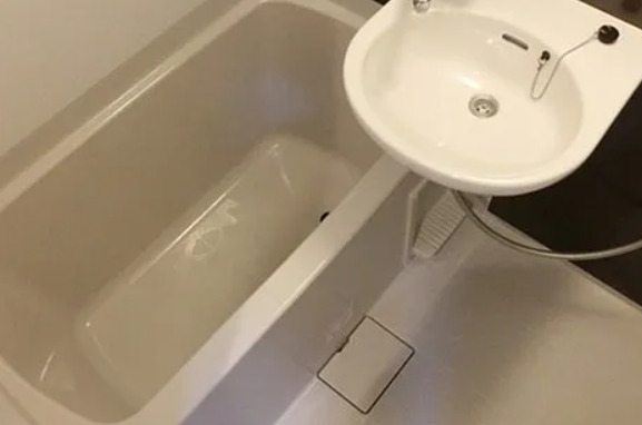 バス・シャワールーム　別部屋の画像を使用しております。