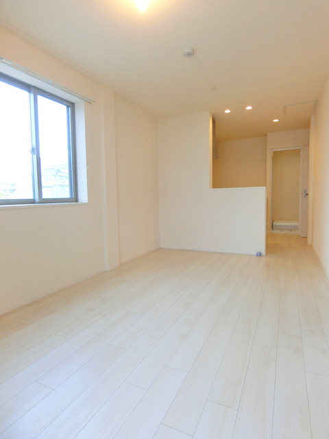 居室・リビング　★ＬＤＫ10.9帖・2面採光で明るいお部屋★