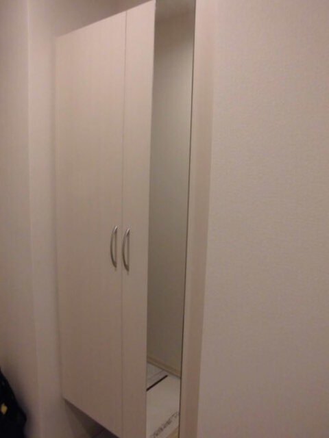玄関　３０１　玄関収納