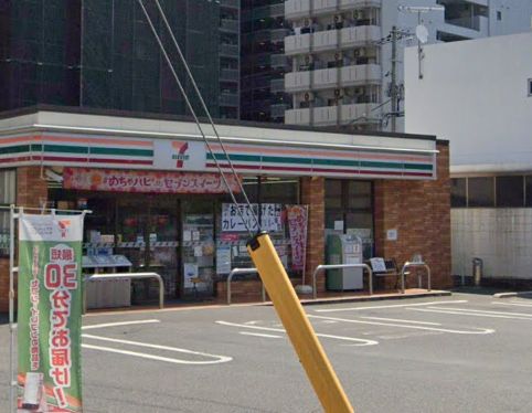 コンビニ　セブンイレブン 広島三篠1丁目店（コンビニ）まで120m