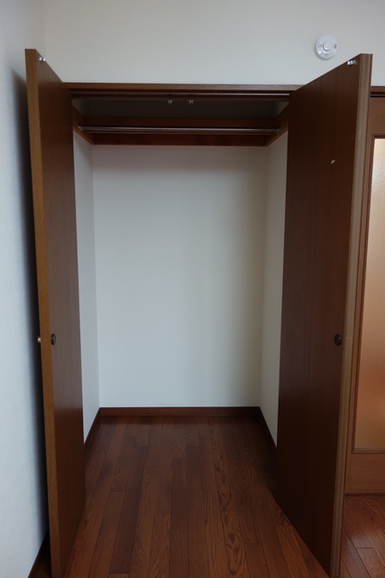 収納　奥行きもあり、いっぱい入ります。