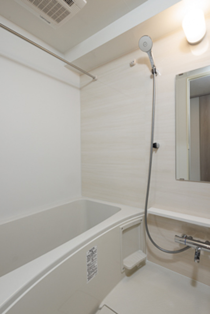 バス・シャワールーム　※写真は同タイプ住戸です。