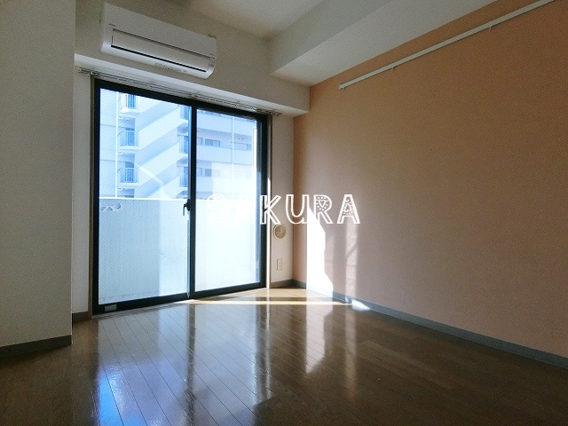 居室・リビング　開放感のあるゆったりとしたお部屋です♪