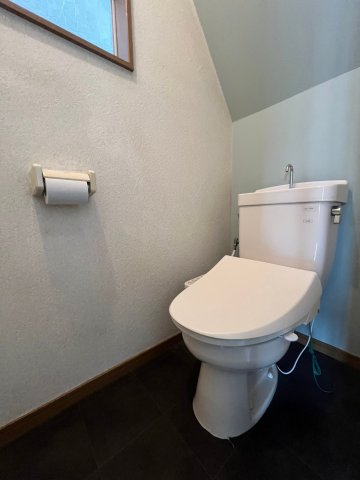 北舞子1丁目 戸建のトイレ写真