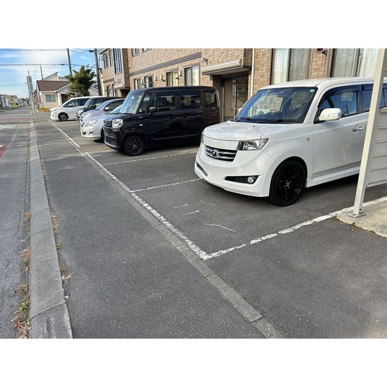 駐車場　駐車場