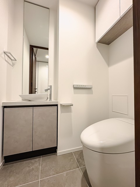 トイレ　※写真は同タイプ住戸です。