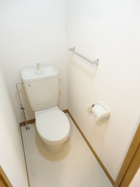 トイレ　トイレもきれいです