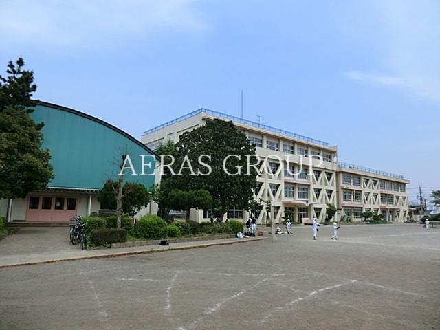 小学校　所沢市立西富小学校（小学校）まで1037m