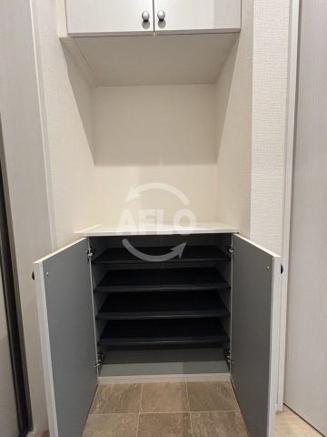 収納　メゾン ミロワール天王寺　シューズボックス