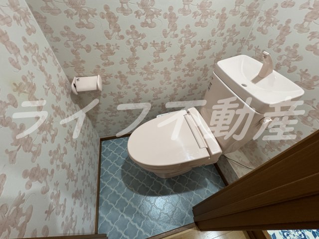 トイレ　ゆったりとした空間のトイレです