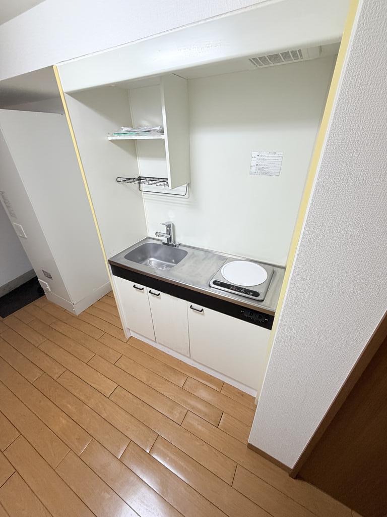 ＪＲ山陽本線 東福山駅 徒歩27分 3階建 築32年のキッチン写真