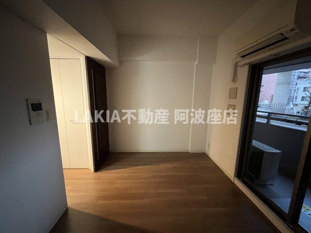地下鉄千日前線 阿波座駅 徒歩4分 15階建 築12年の内装写真