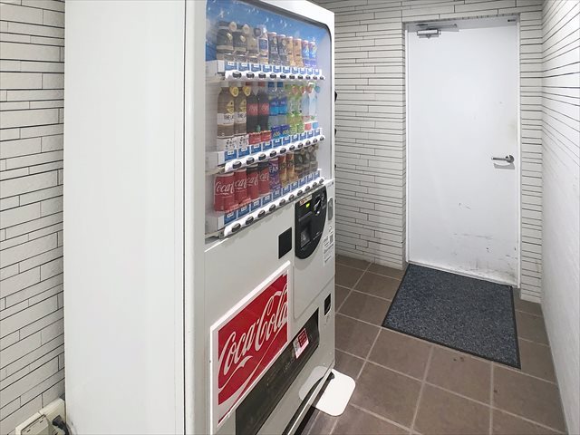 ロイヤルステージ吉塚の外観写真
