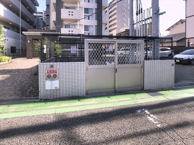 ロイヤルステージ吉塚の外観写真