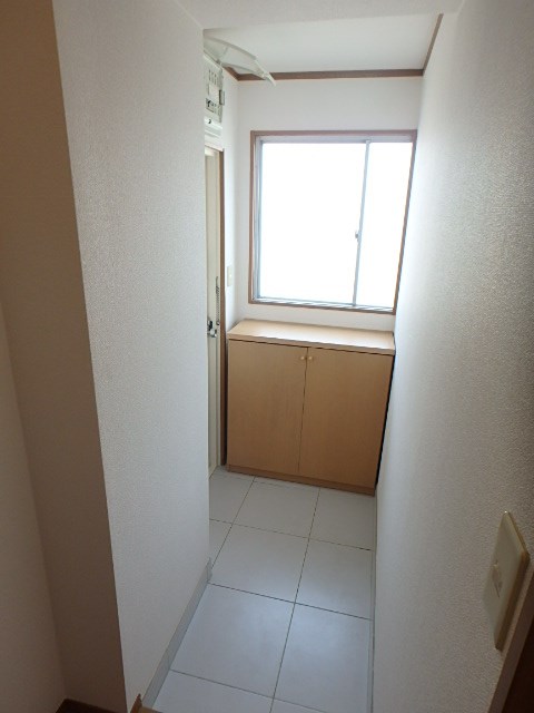 玄関　同仕様写真使用