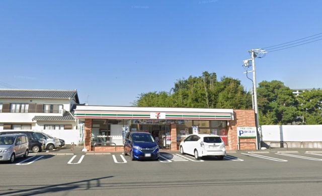 コンビニ　セブンイレブン　浜松高塚町店（コンビニ）まで500m