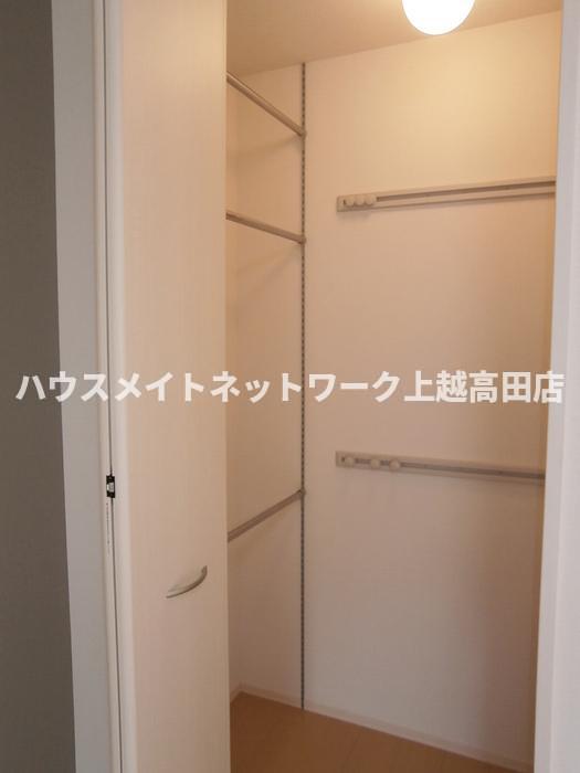収納　クローゼット