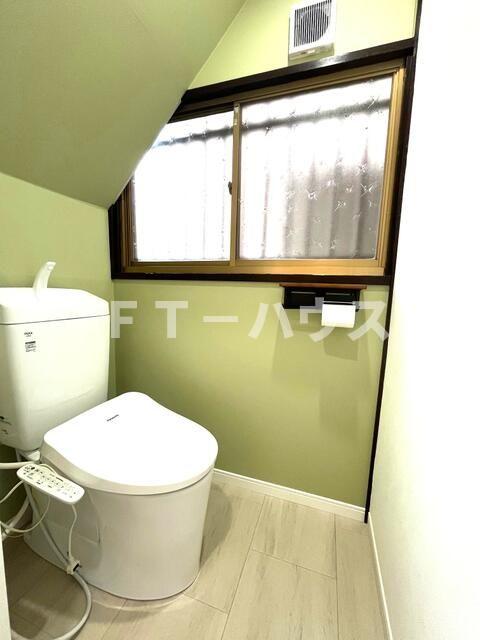ミロメゾン市川宮久保2丁目のトイレ写真