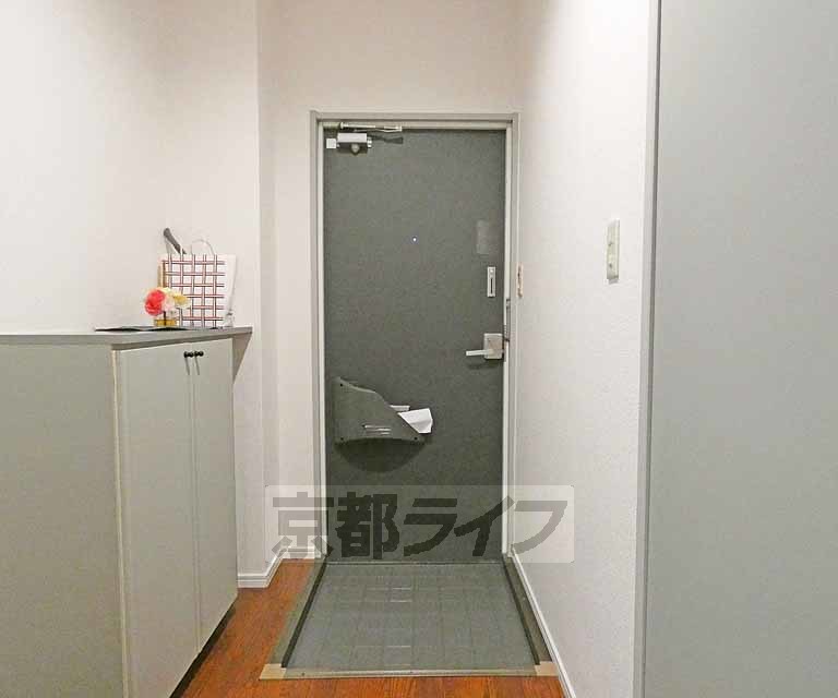 メゾンエイワの玄関写真