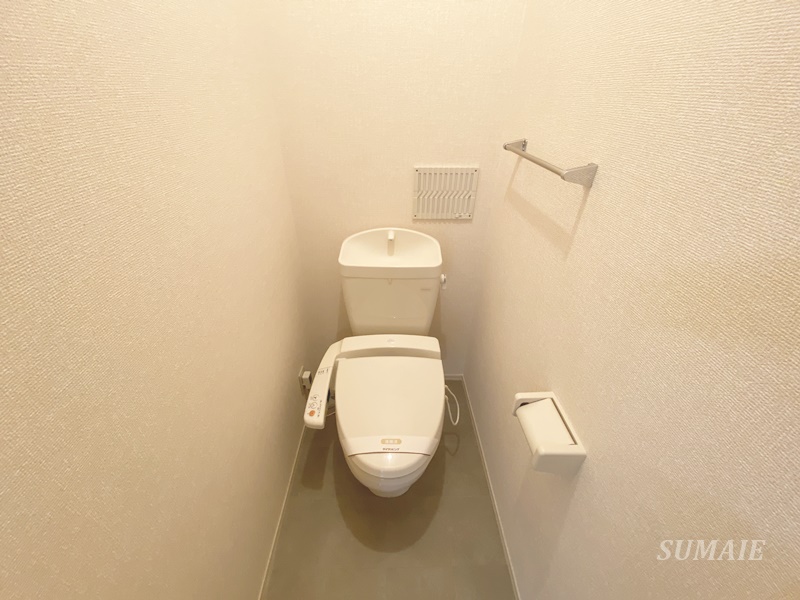 トイレ　コンパクトで使いやすいトイレです☆