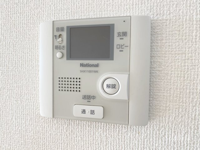 セキュリティ　安心のモニター付きインターホン☆