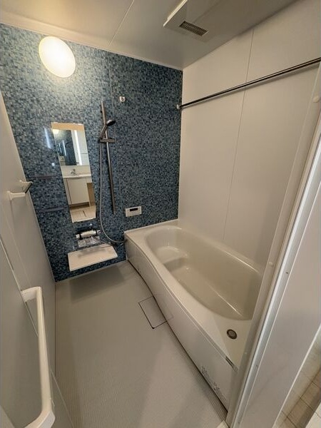 バス・シャワールーム　同タイプ別部屋の写真です