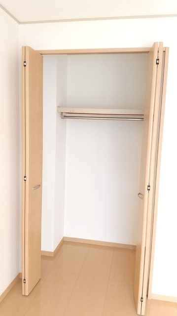 収納　※写真は別部屋のものです。