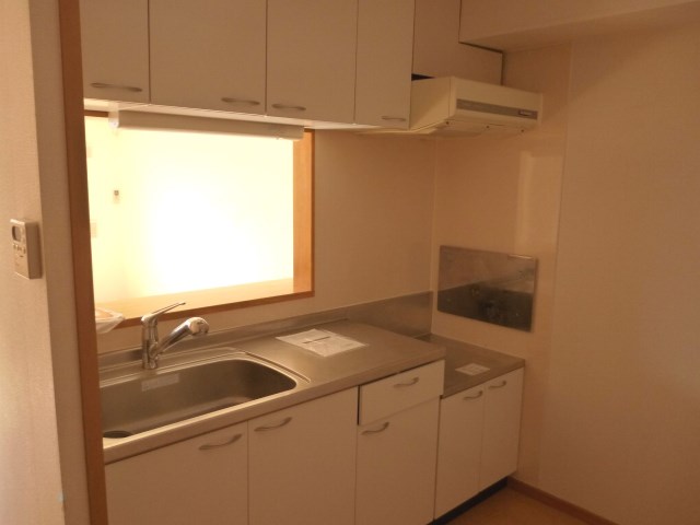 キッチン　お問合せは048-772-8202