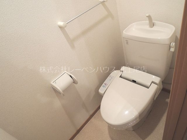 トイレ　お問合せは048-772-8202