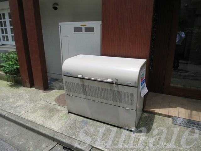 その他共有部分　ゴミ置き場です☆