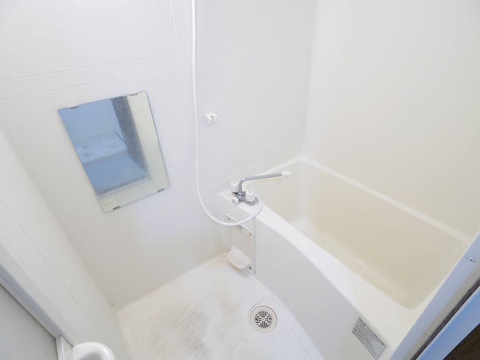 アンプル-ルフェ-ルエアリ-ズIIの風呂写真