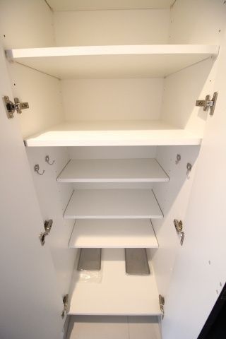 玄関　（別タイプ参考写真）グラントゥルース王子　北区豊島2