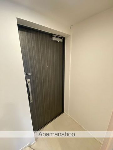 都営三田線 新板橋駅 徒歩4分 4階建 築4年の玄関写真