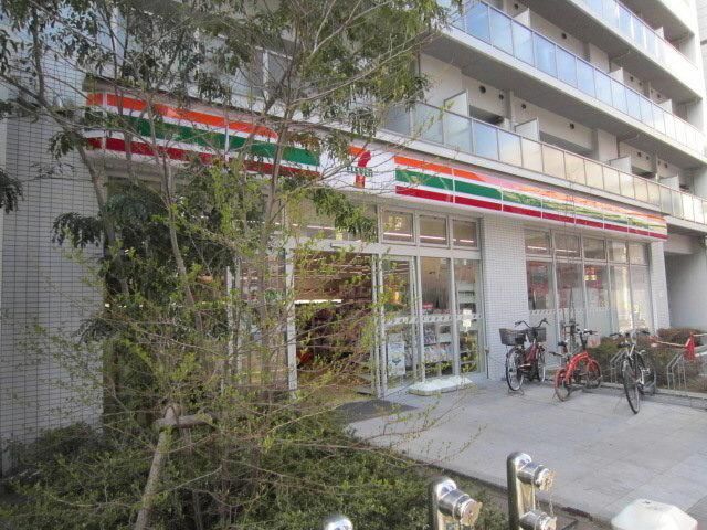 コンビニ　セブンイレブン（コンビニ）まで20m