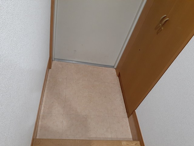 エヴァー高田の玄関写真