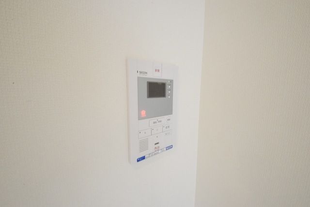 セキュリティ　モニター付きインターホン