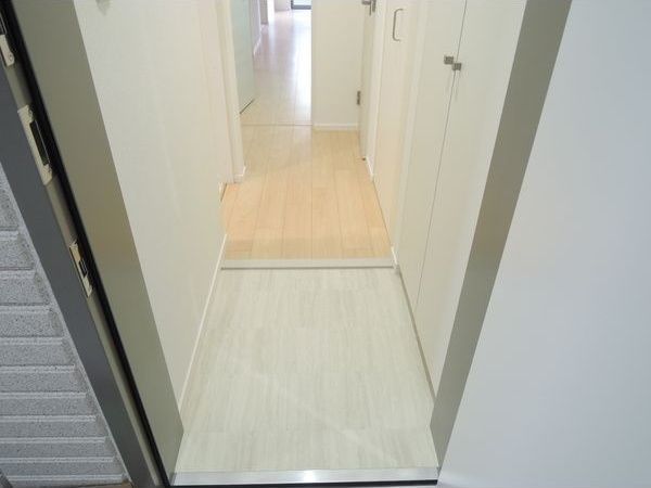 Hebel Maison 長興寺の玄関写真
