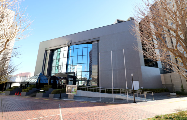 その他　多摩美術大学美術館（その他）まで341m