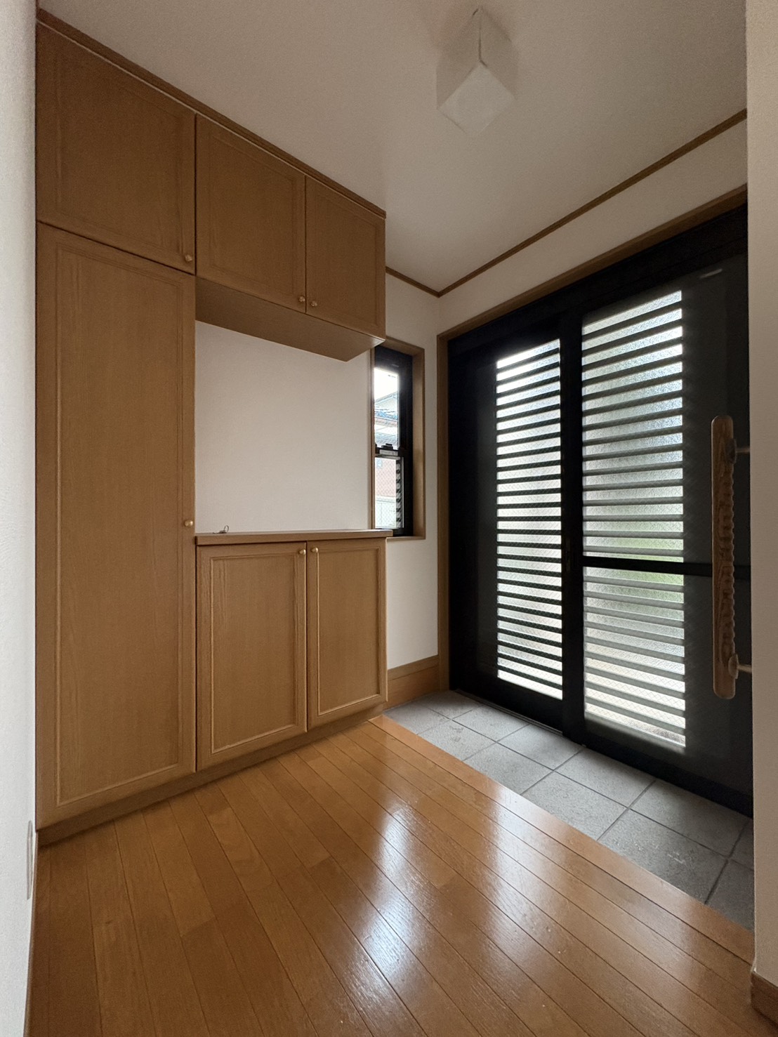 臼井戸建の玄関写真