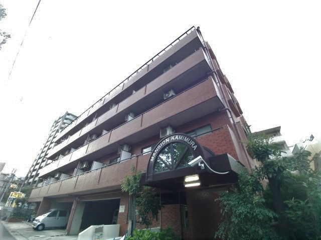 建物外観　オートロック・エレベーター付きのマンションです