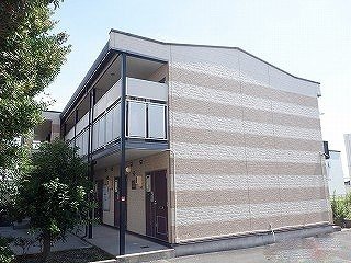 【レオパレスラ　メールの建物外観】