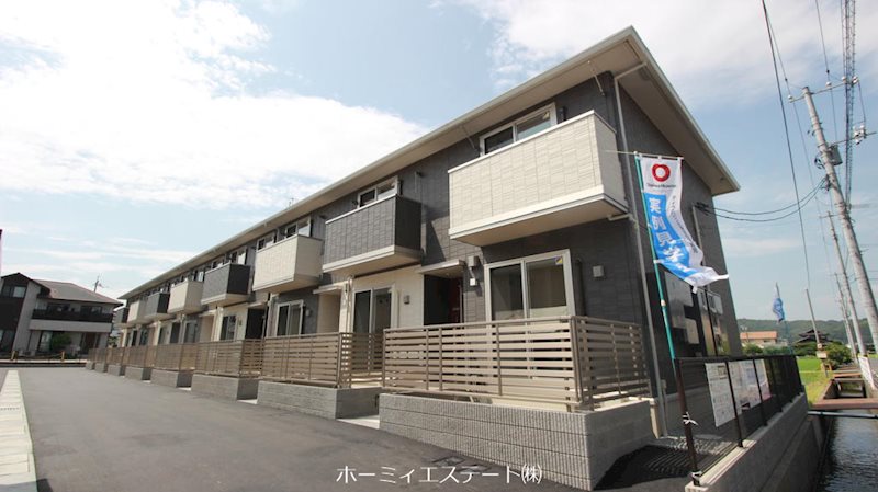 建物外観　メゾネット物件です☆