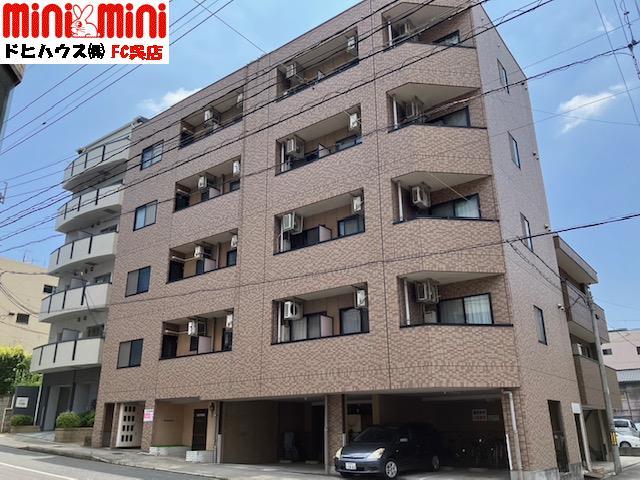 【ピア本町の建物外観】