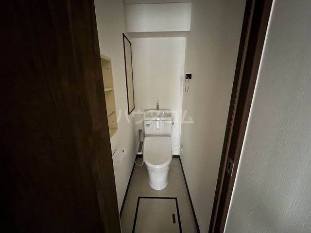 【荒川区西尾久のマンションのトイレ】