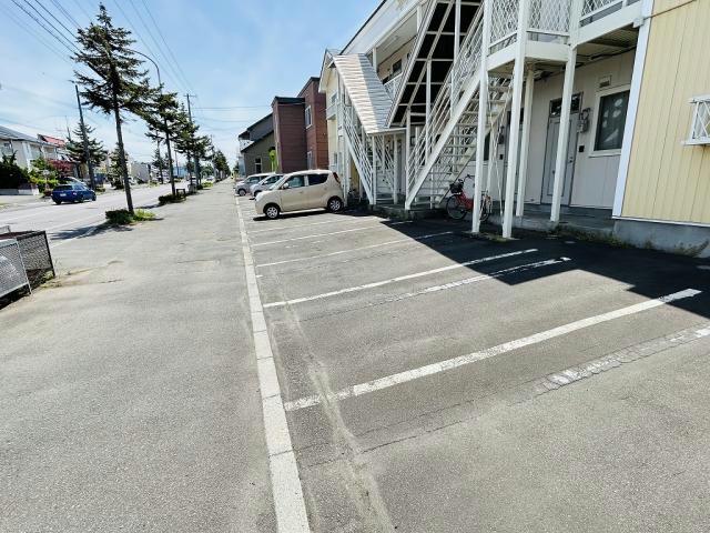 駐車場　駐車場