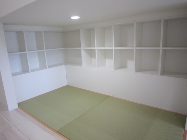 その他　上段はベッドスペースになります。