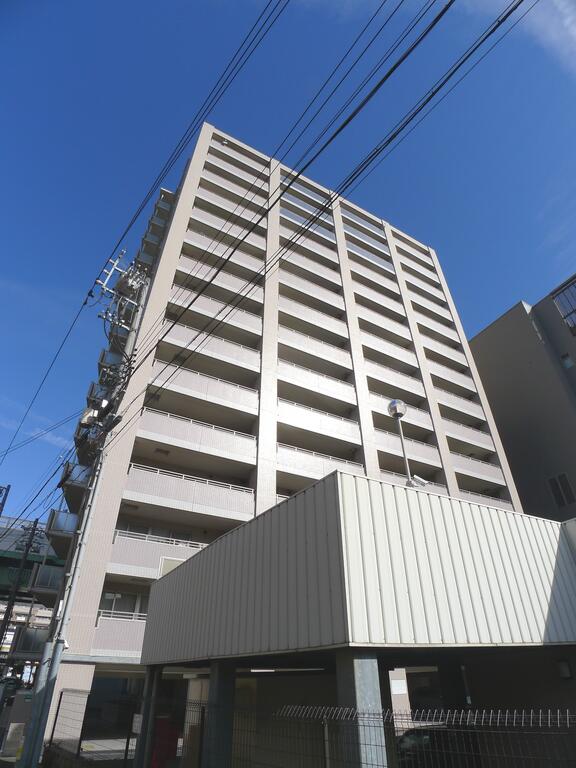 名古屋市中区正木のマンションの建物外観