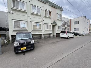 【アルノルテ新川の駐車場】