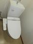 トイレ　温水洗浄便座付きのトイレです。